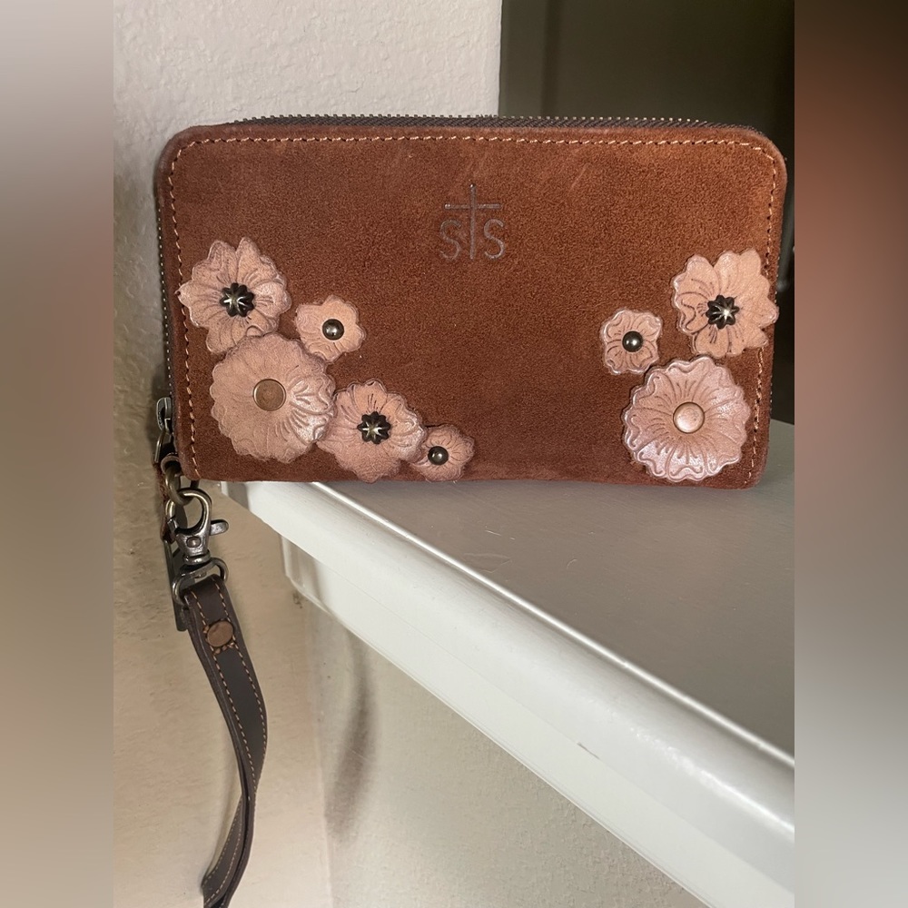 STS wallet